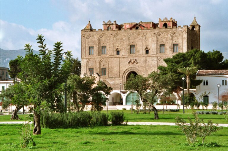 Zisa, un luogo vecchio e giovane